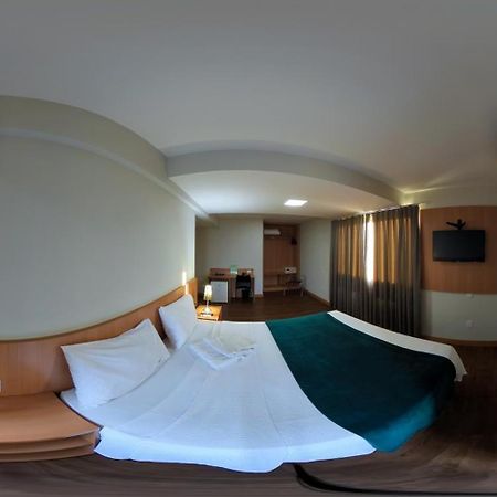 Vertentes Suites Hotel Консельєйру-Лафаєті Екстер'єр фото